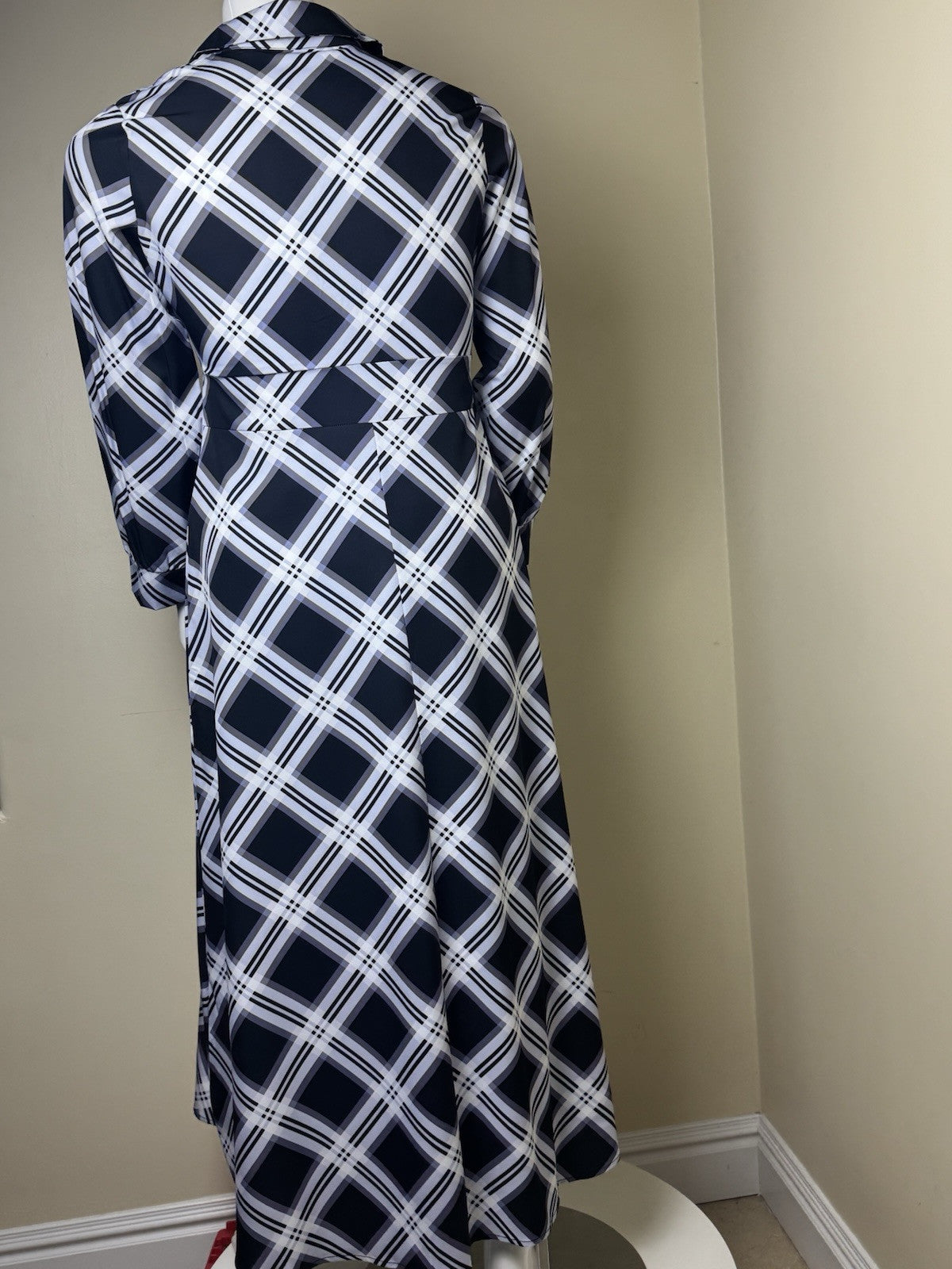Women’s Plaid Long Sleeve Dress Size XL (B.70)