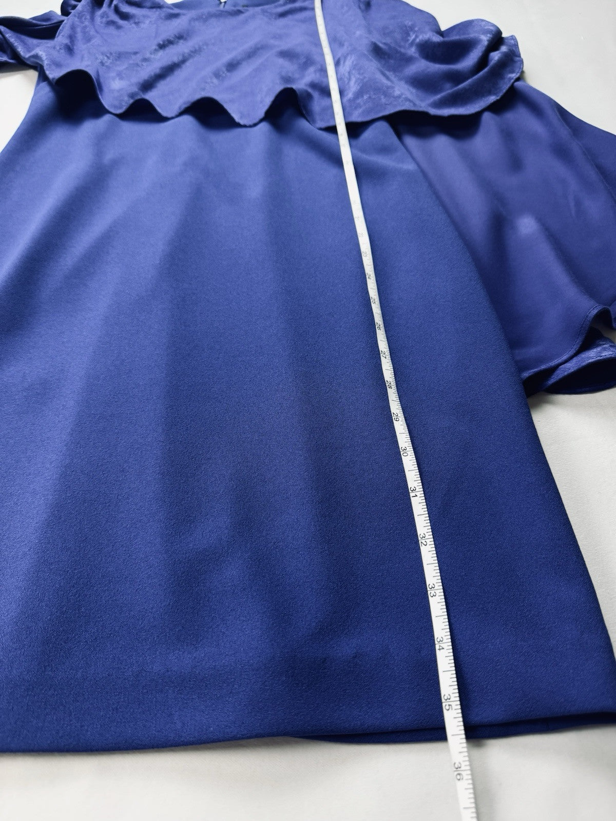 $129 DKNY Women’s Cape Dress Size 4. (B.147)