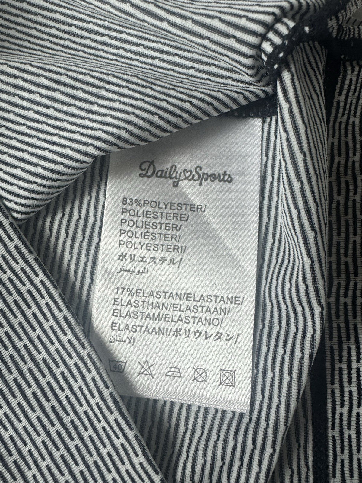 Daily Sports Women’s Golf Shirt Sz XS (B.147)