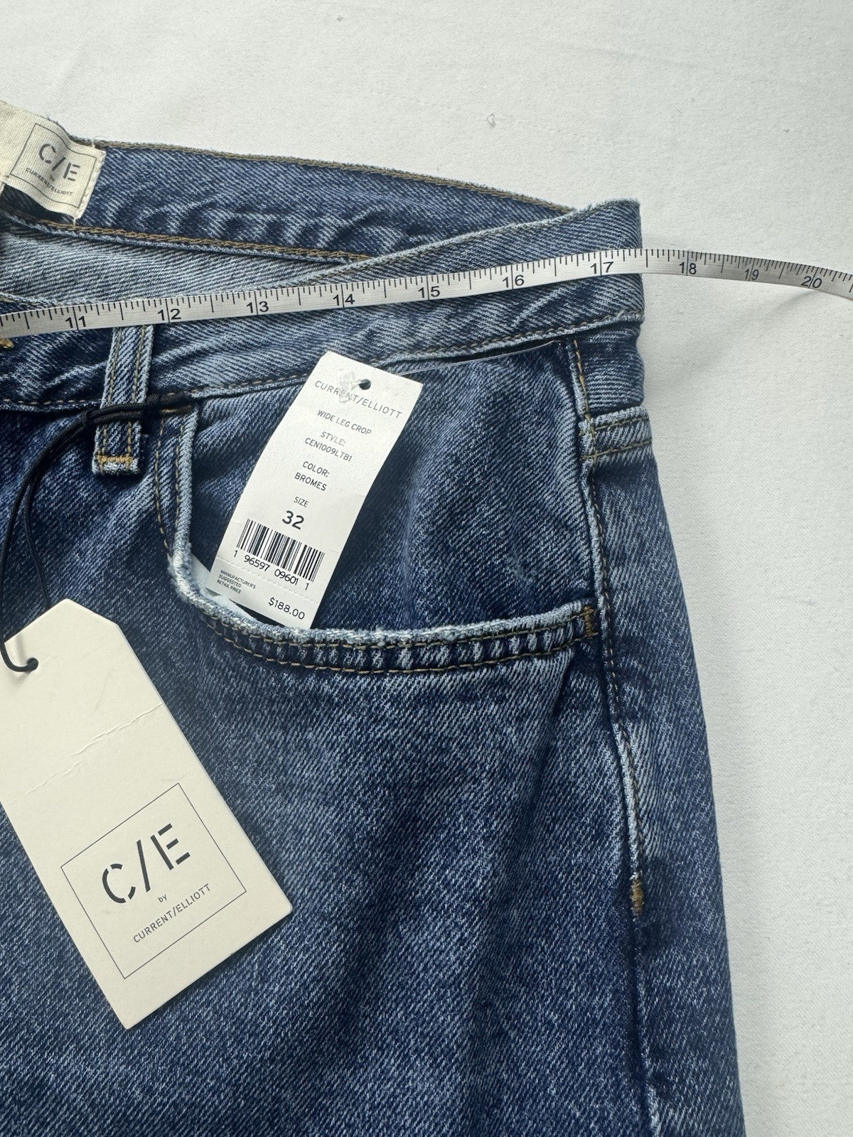 $188 Current/Elliott Women’s Wide Leg Jeans Sz 32. (B.114)