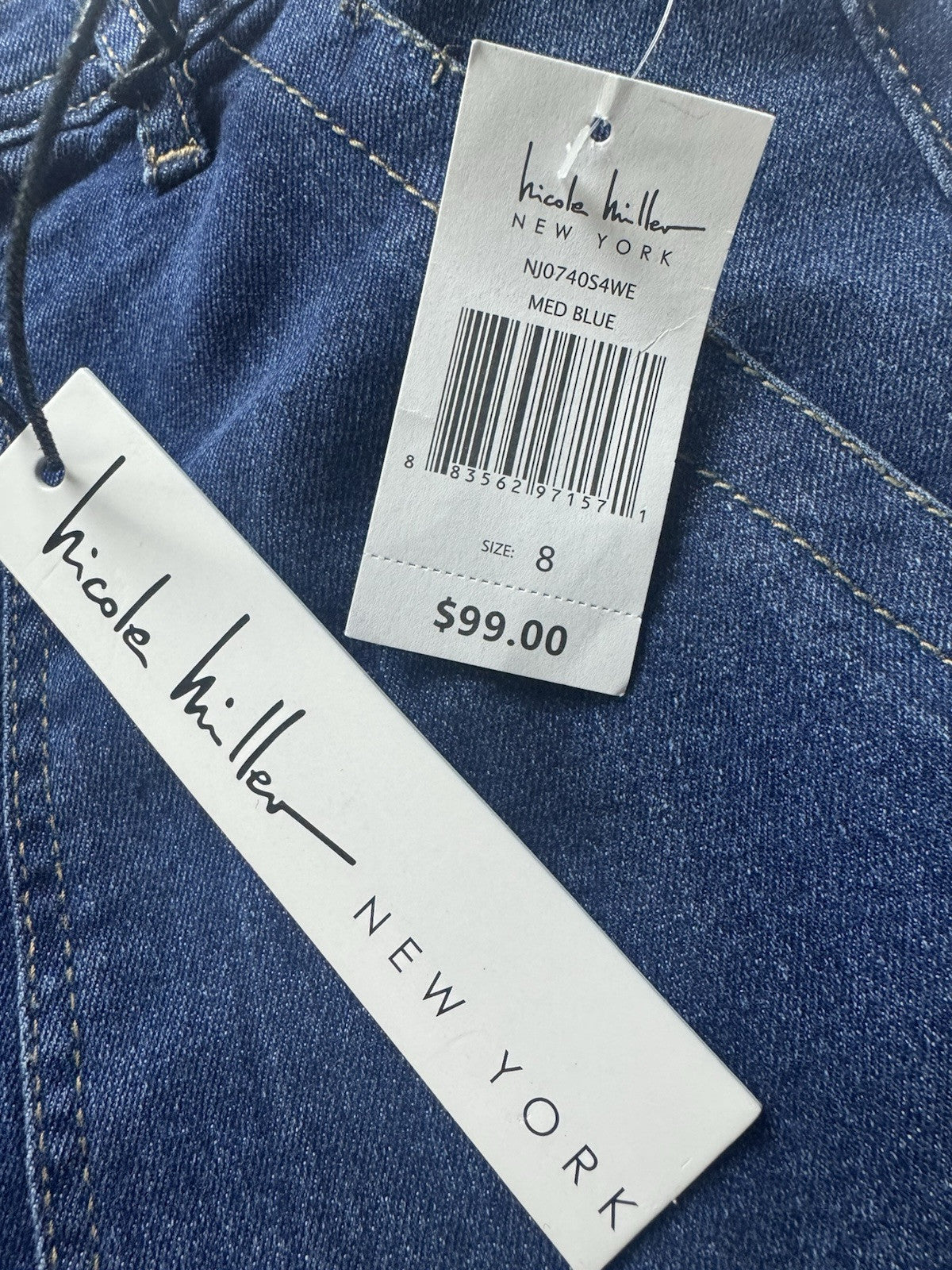 $99 Nicole Miller SOHO High Rise Cargo Jeans Sz 8. (B.138)