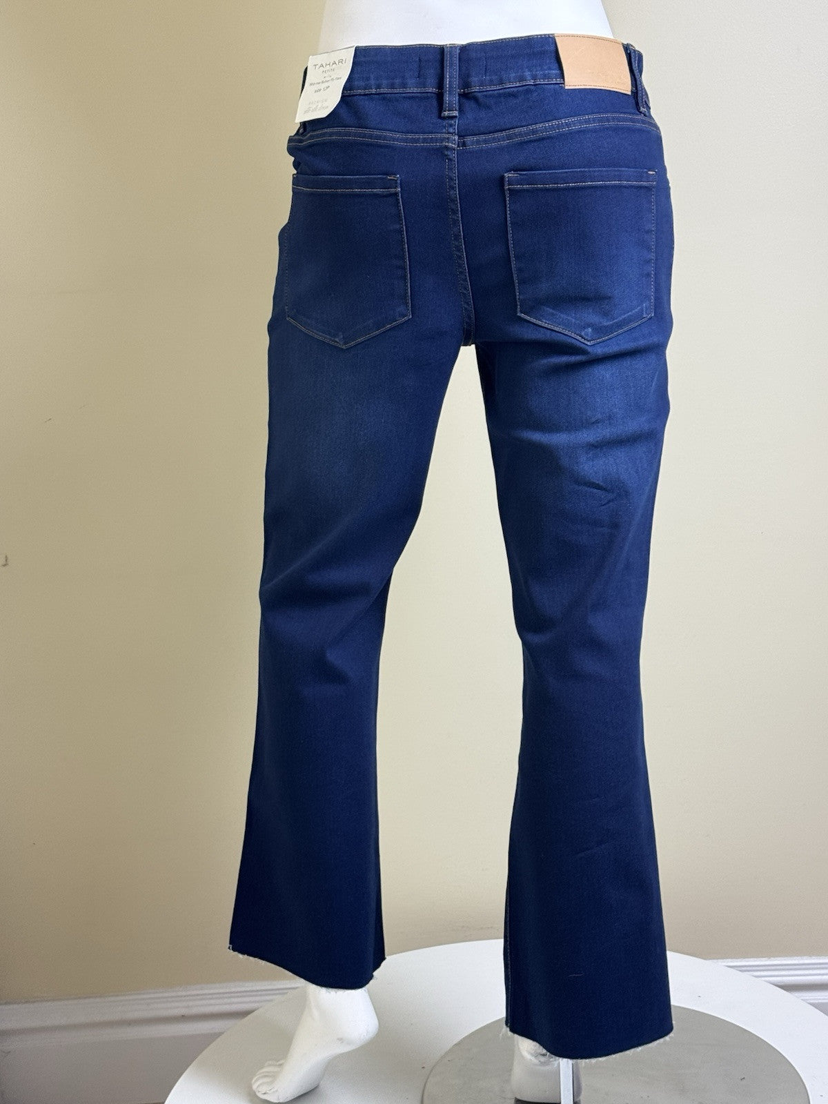 $98 Tahiti Women’s Dark Blue Jeans Sz 12P. (B.118)