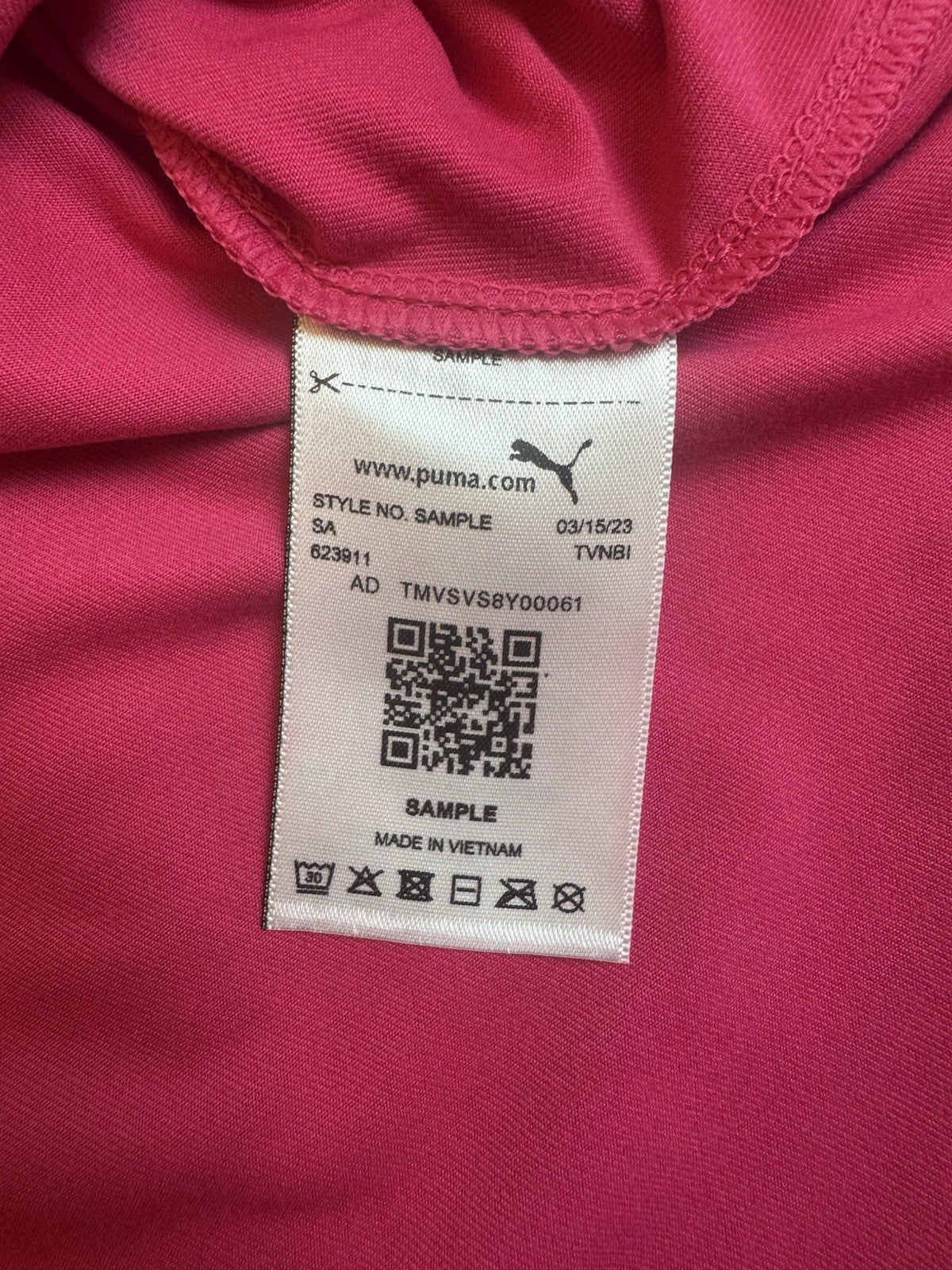 Puma Women’s Golf Shirt Sz S.   (B.161/1)