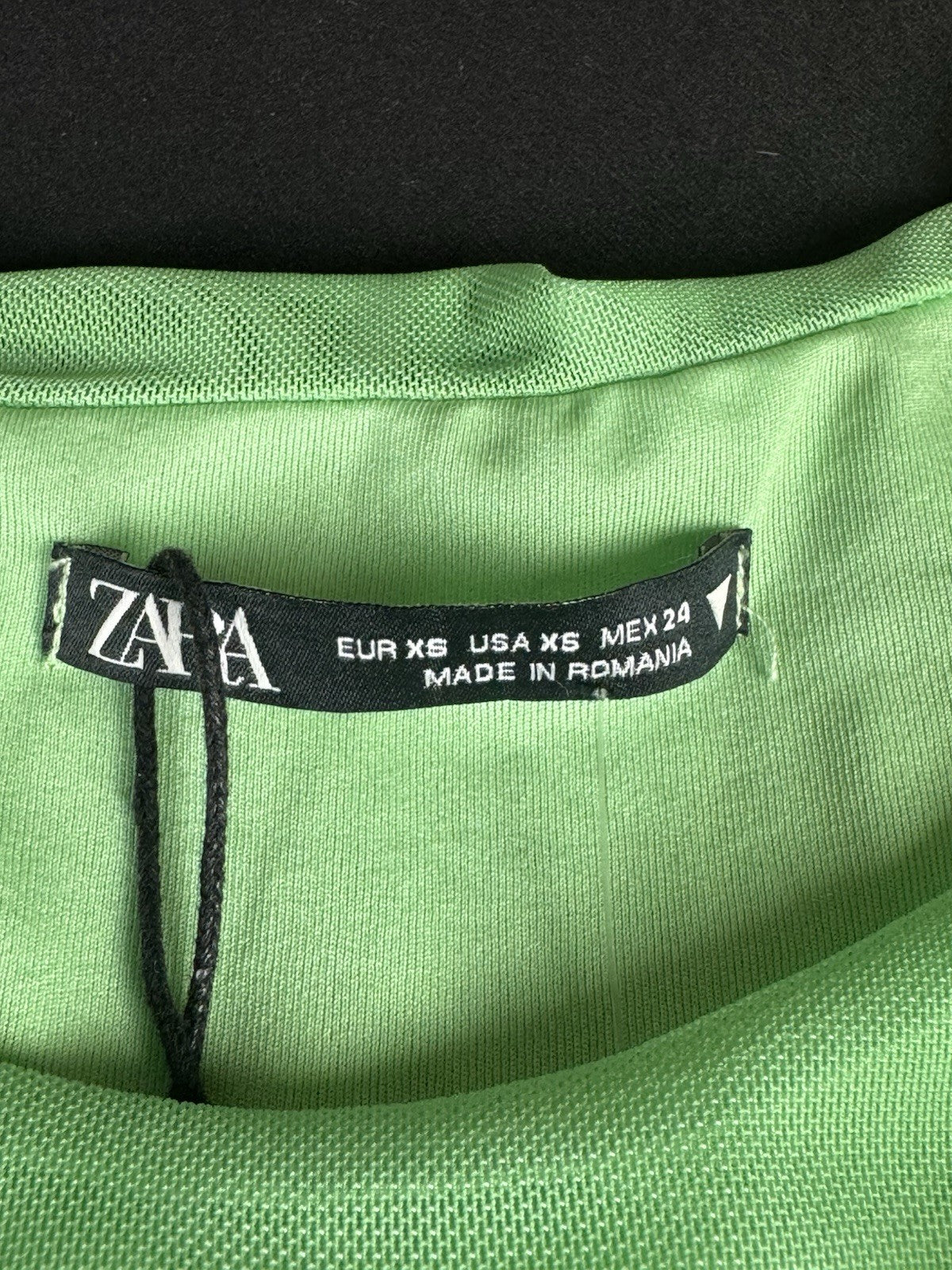 ZARA Neon Green Short Stretch Dress Sleeveless Sz XS.  (B.176)