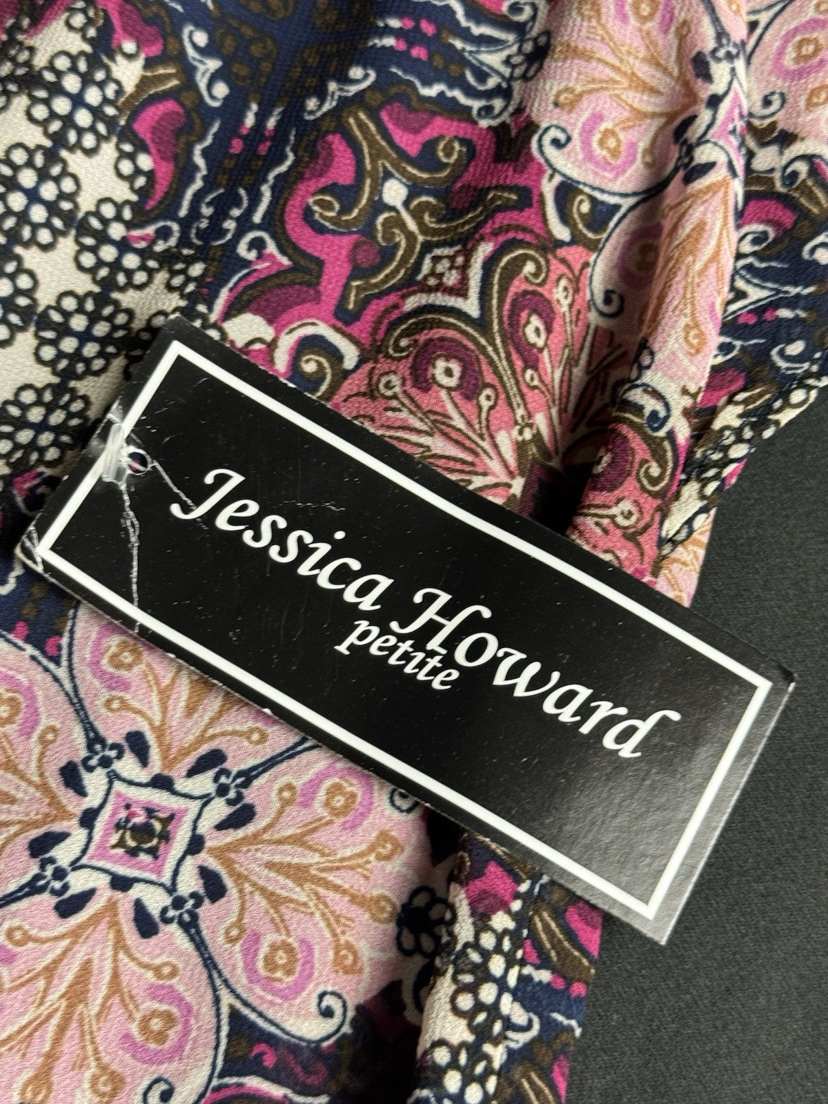 Jessica Howard Women’s Fit & Flare Dress Size 4P.    (B.179)
