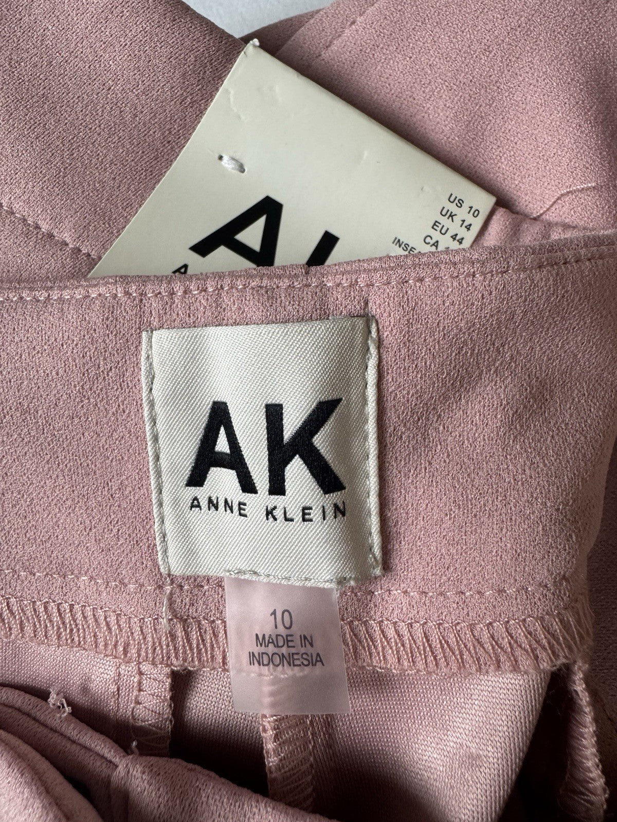 $89 ANNE KLEIN Women’s Mauve Pants Sz 10. (B.157)