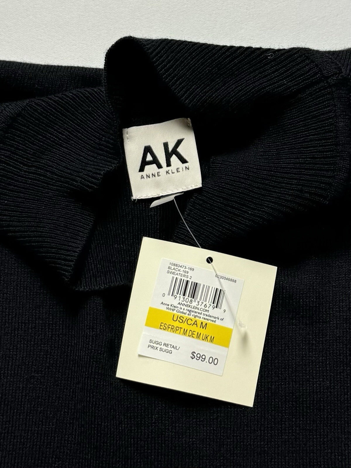 Anne Klein Womens Long Sleeves Sweater Black Size M.   (B.112)