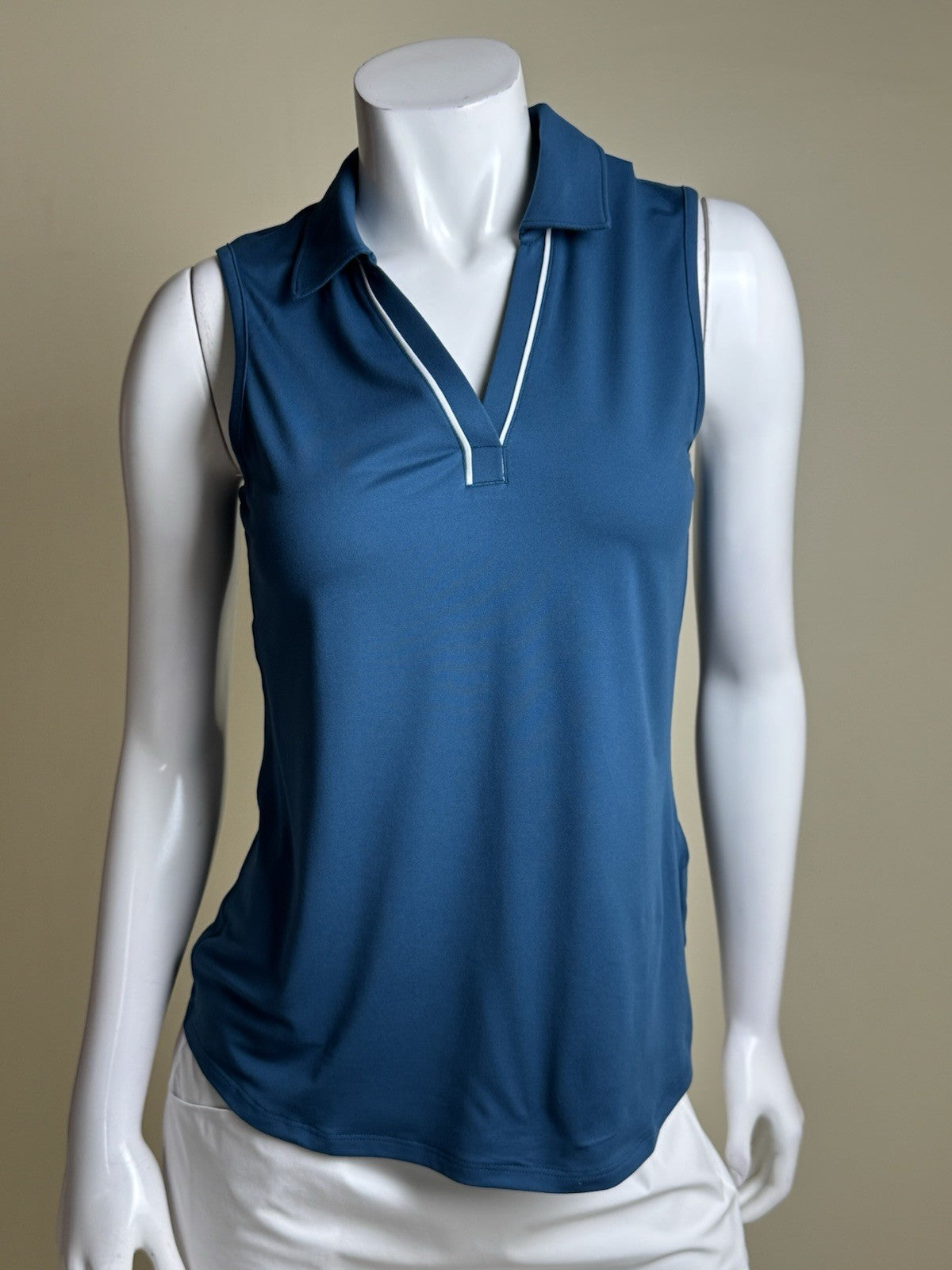 Puma Women’s Golf Shirt Sz S.   (B.185/1)