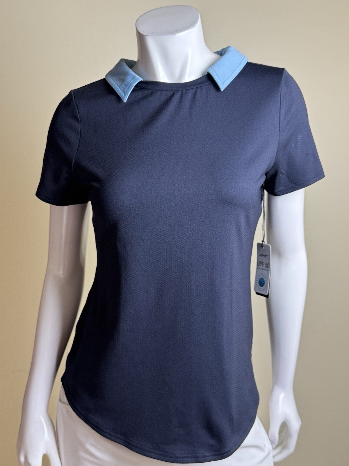 JOFIT Women's Golf Shirt Size S.   (B.182)