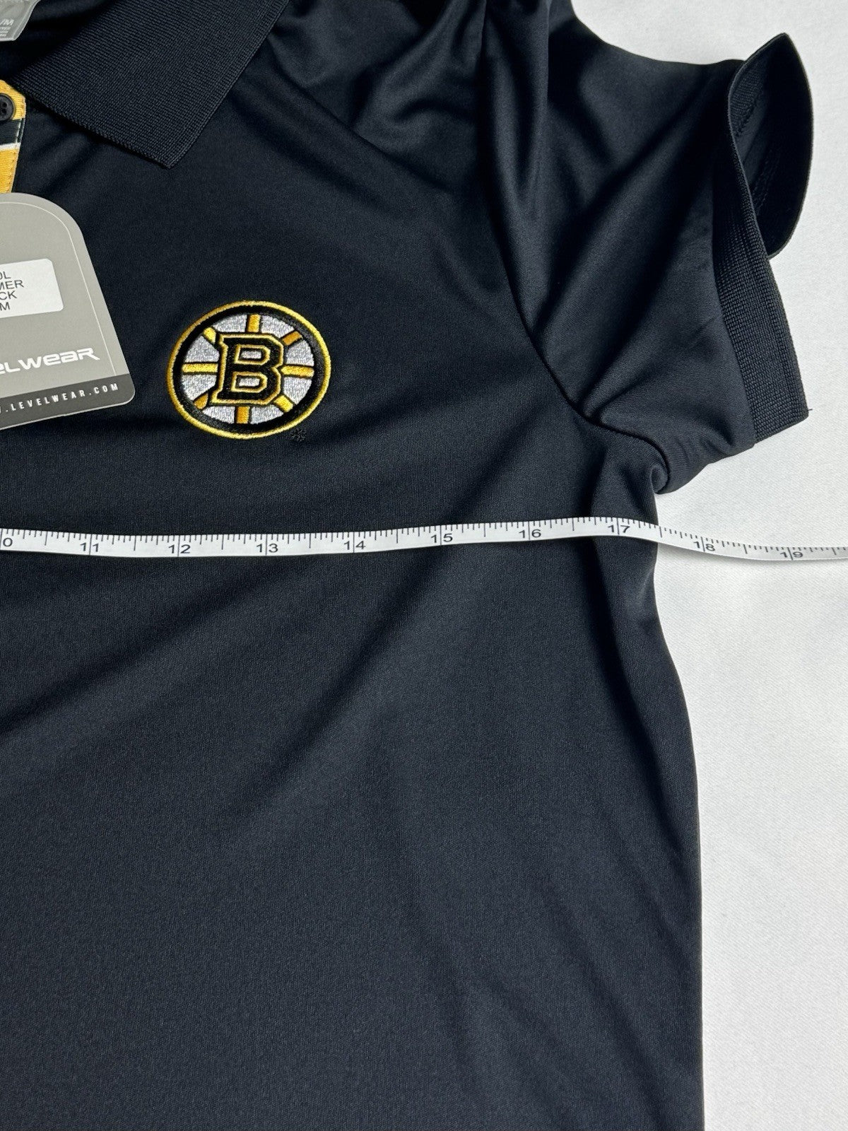 LeverWear Women's Golf shirt Sz M   (B.172)