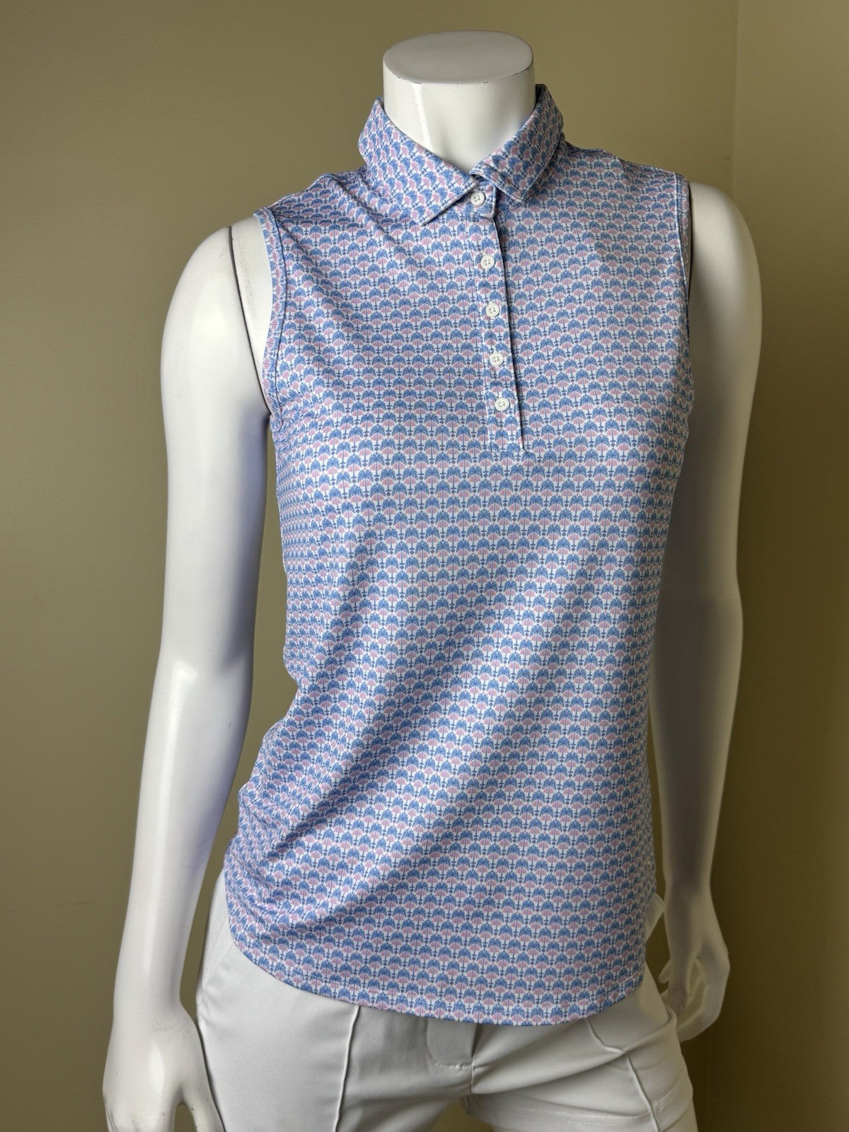 Puma Women’s Golf Shirt Sz S.   (B.162)