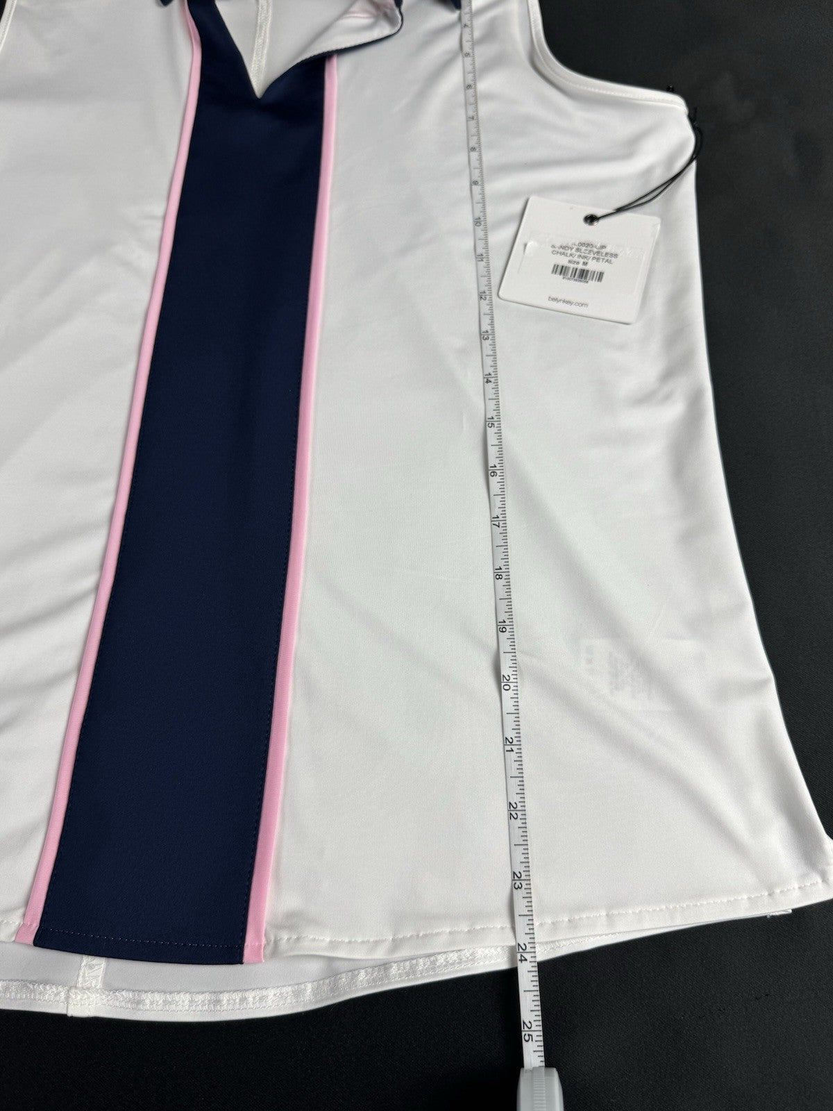 BELYN KEY Women’s Golf Shirt Sz M    (B.037)