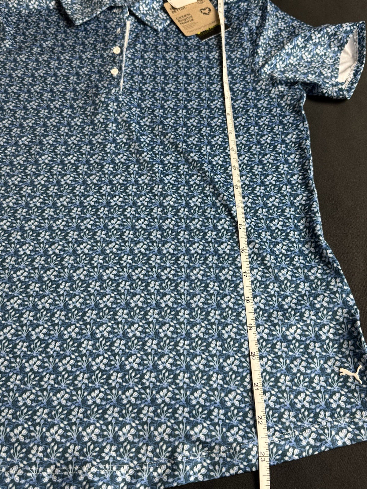 Puma Women’s Golf Shirt Sz S.   (B.172)