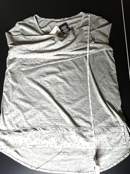 Casual Studio Women's Blouse Sheer Long Sleeve Sz M Open On Back