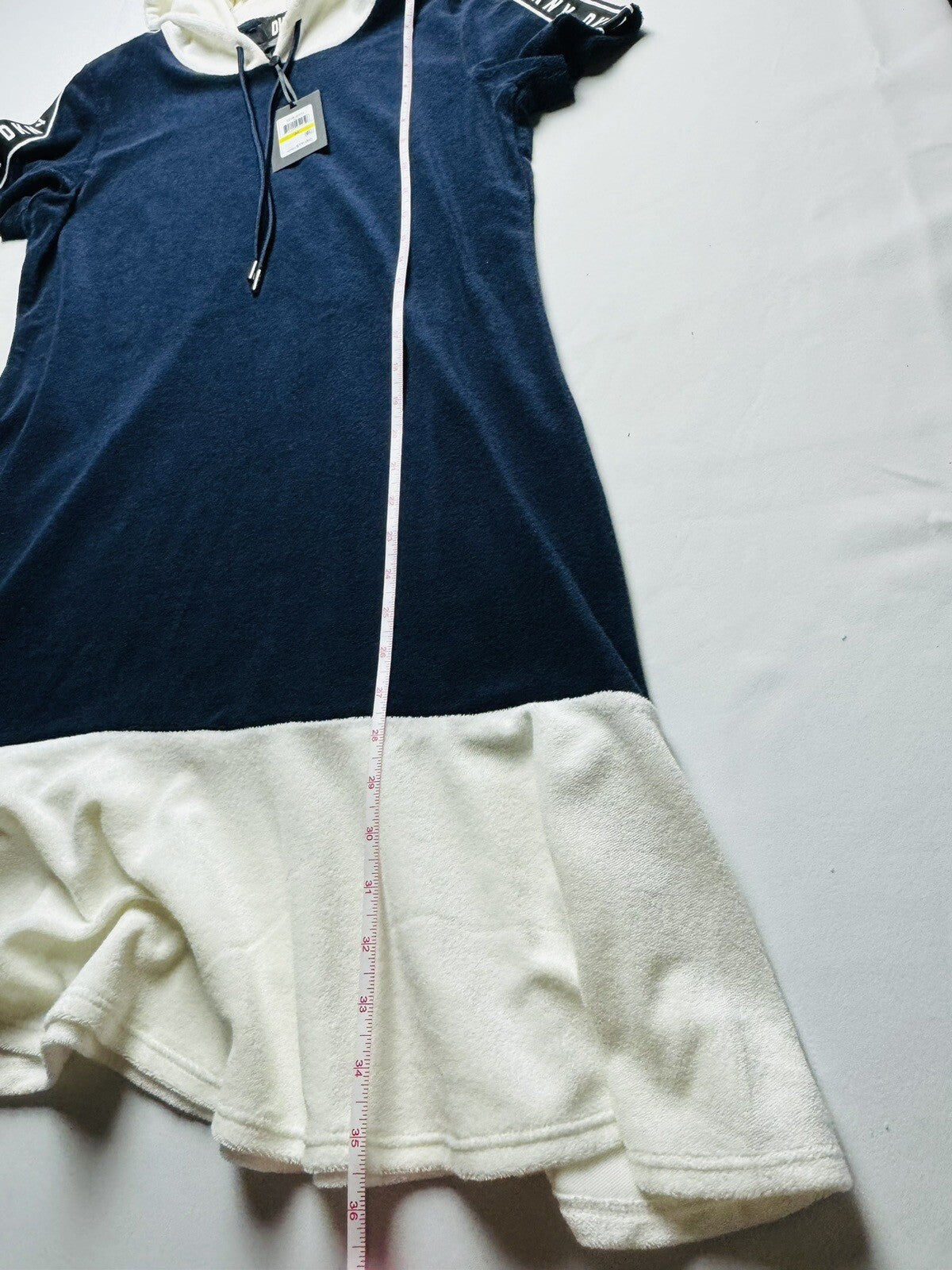 DKNY Women’s Sz M Navy Dress Ruffle Hooded.    (58)