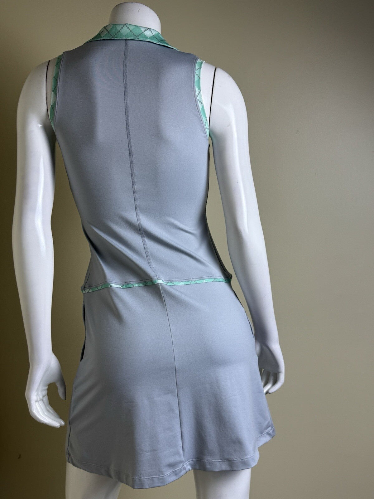 $94 Sofibella Women's Tennis Gray Dress with Pockets Sz S. (B.38).