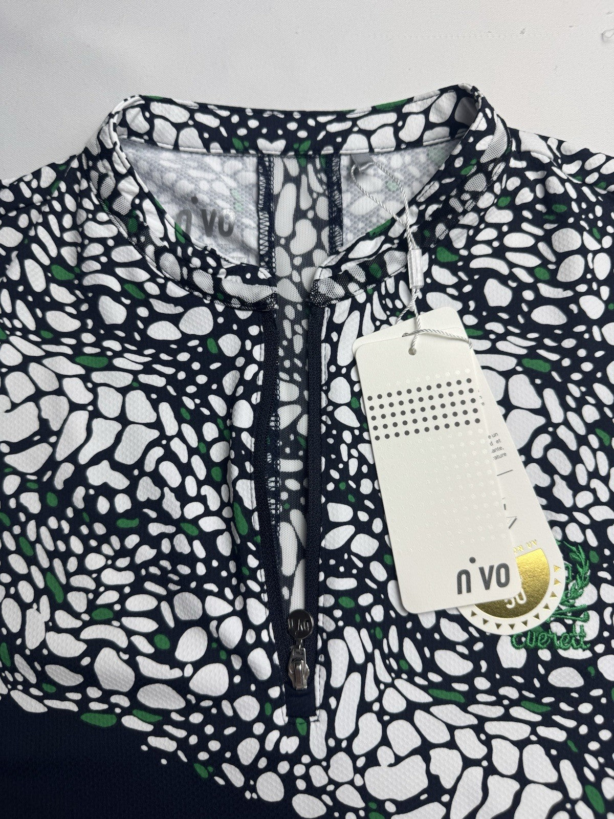 $83 NIVO Women's Golf Sleeveless Shirt Size S.    (B.161)