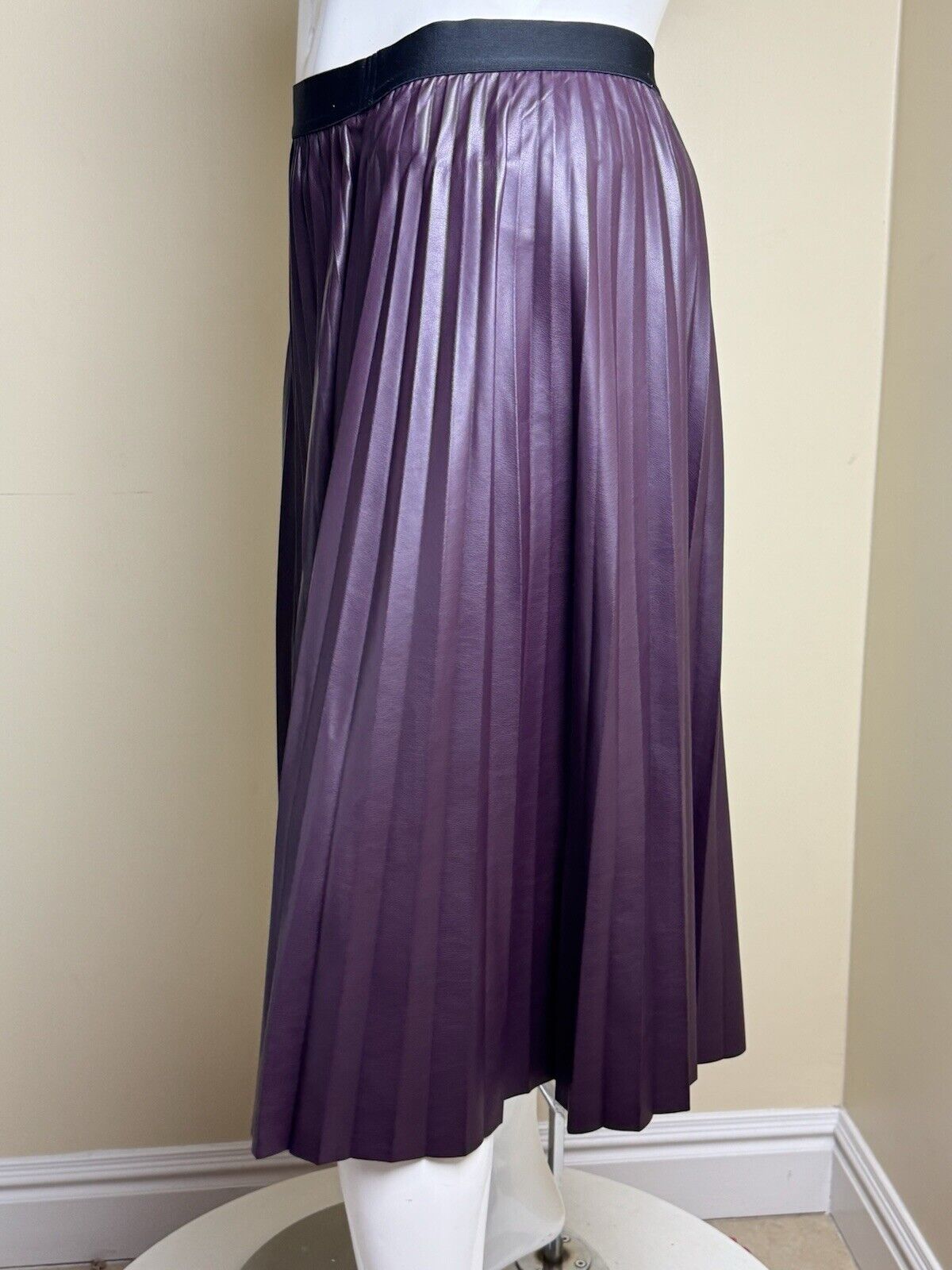 $119 Calvin Klein Women’s Faux Leather Pleated Long Skirt Sz XL