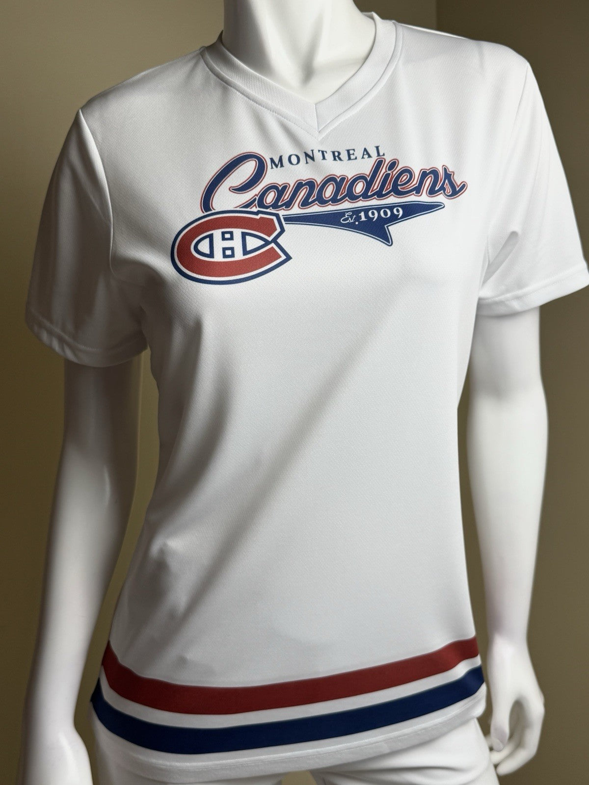 LeverWear Women's Montreal Canadiens Logo shirt Sz M   (B.170)