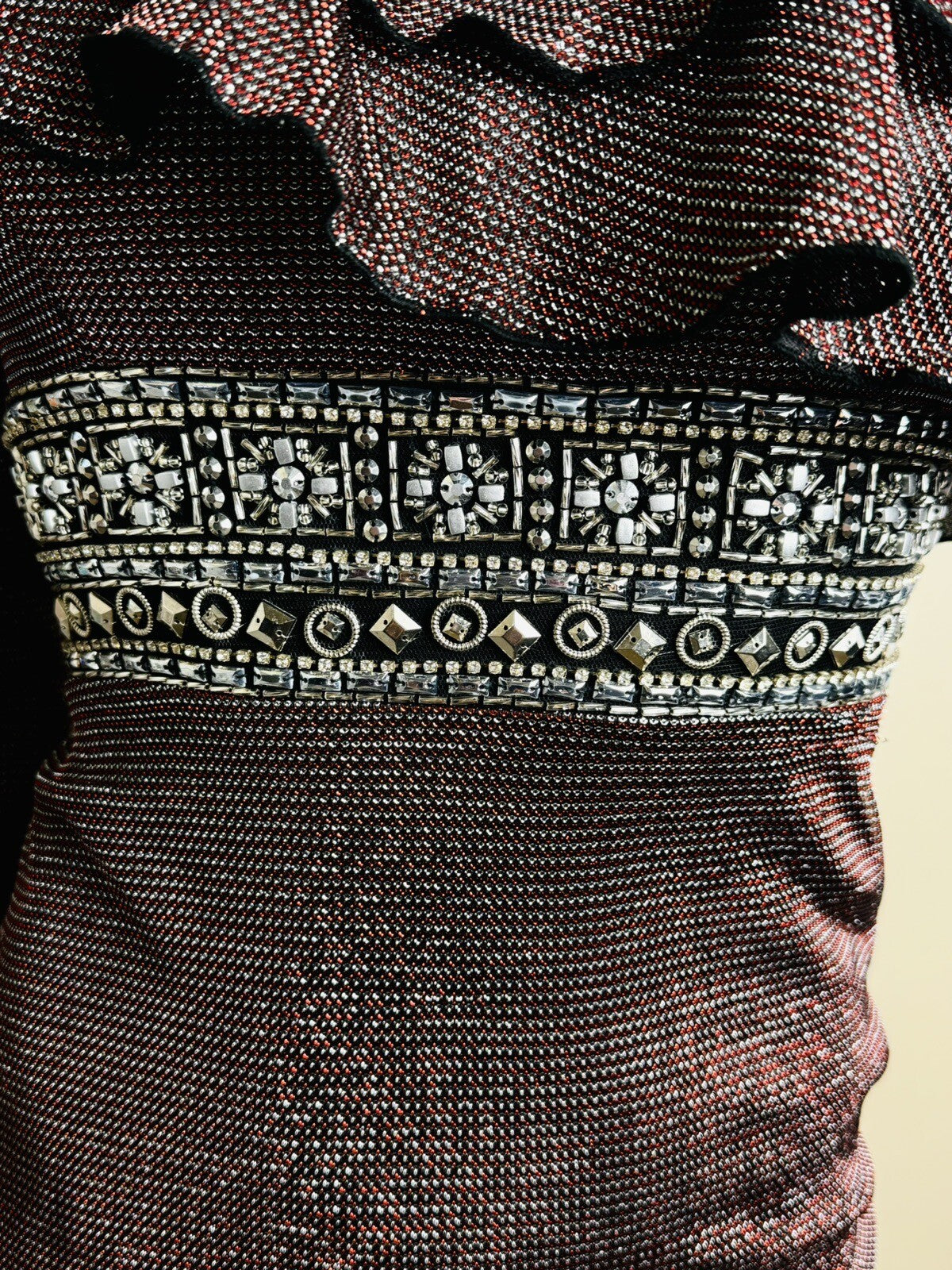 MAC DUGGAL One-Shoulder Long Sleeve Red GOWN Size 4. (71)