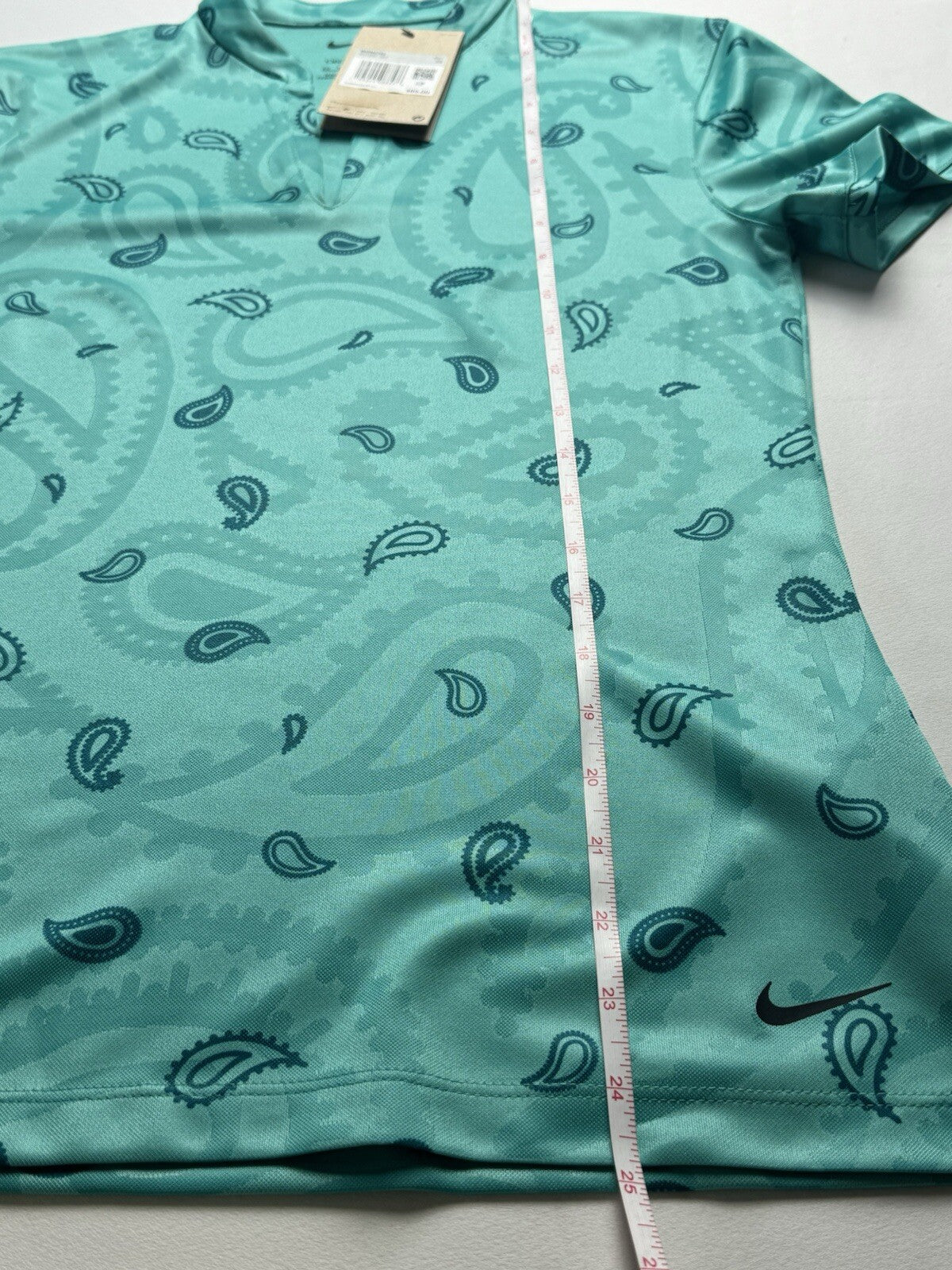 $65 Nike Women’s Top Golf Shirt Sz XS (B.72)