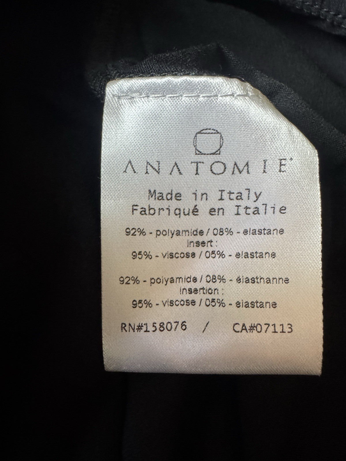 Anatomie Women’s Black Skort Sz L.    (B.160)