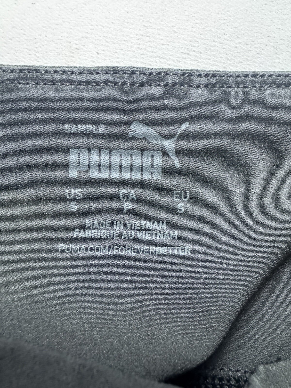 Puma Women’s Golf Pants Sz S.   (B.137)