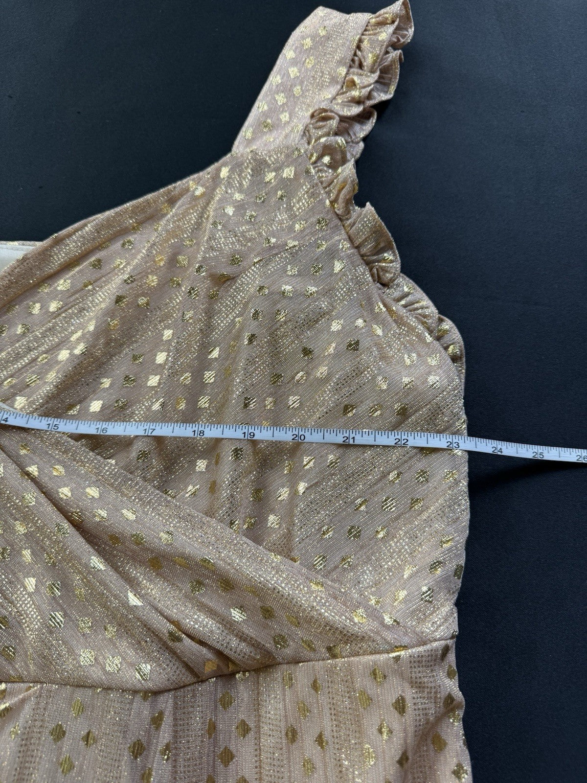 $139 JM Studio Women’s Gold Dress Sz 22W.      (B.177)