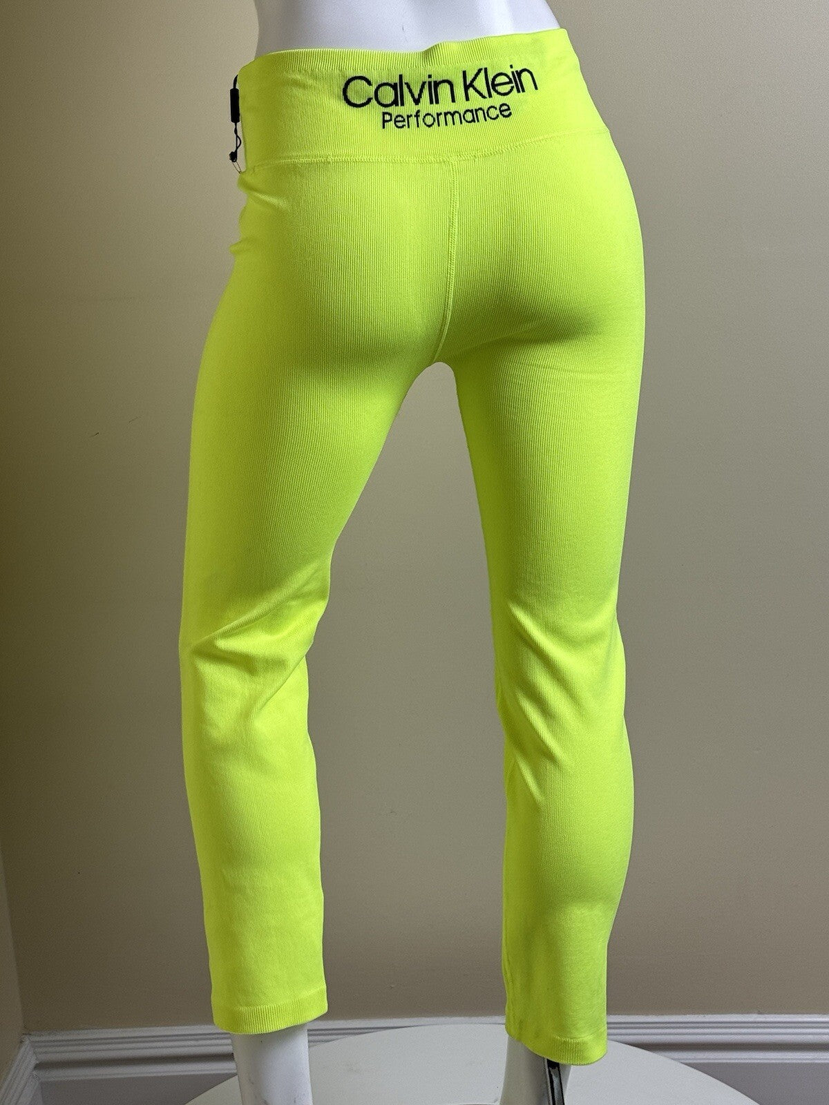 $69 Calvin Klein Performance Women’s Neon Leggings Sz XL.     (B.169)