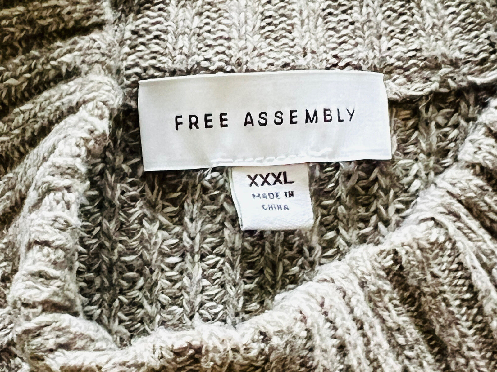 Free Assembly Women’s Sweater Brown Sz 3X