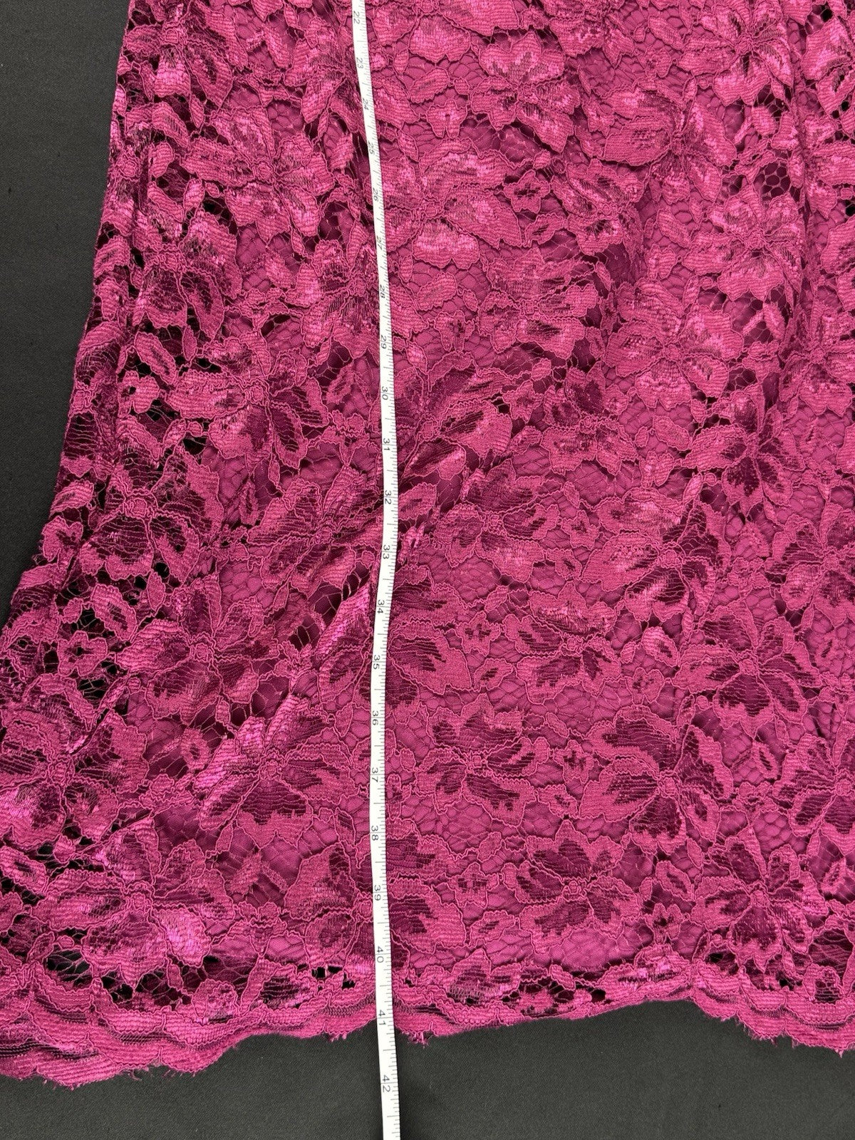 Alexa B Nites Fuchsia Lace Dress Size 8.  (B.99)