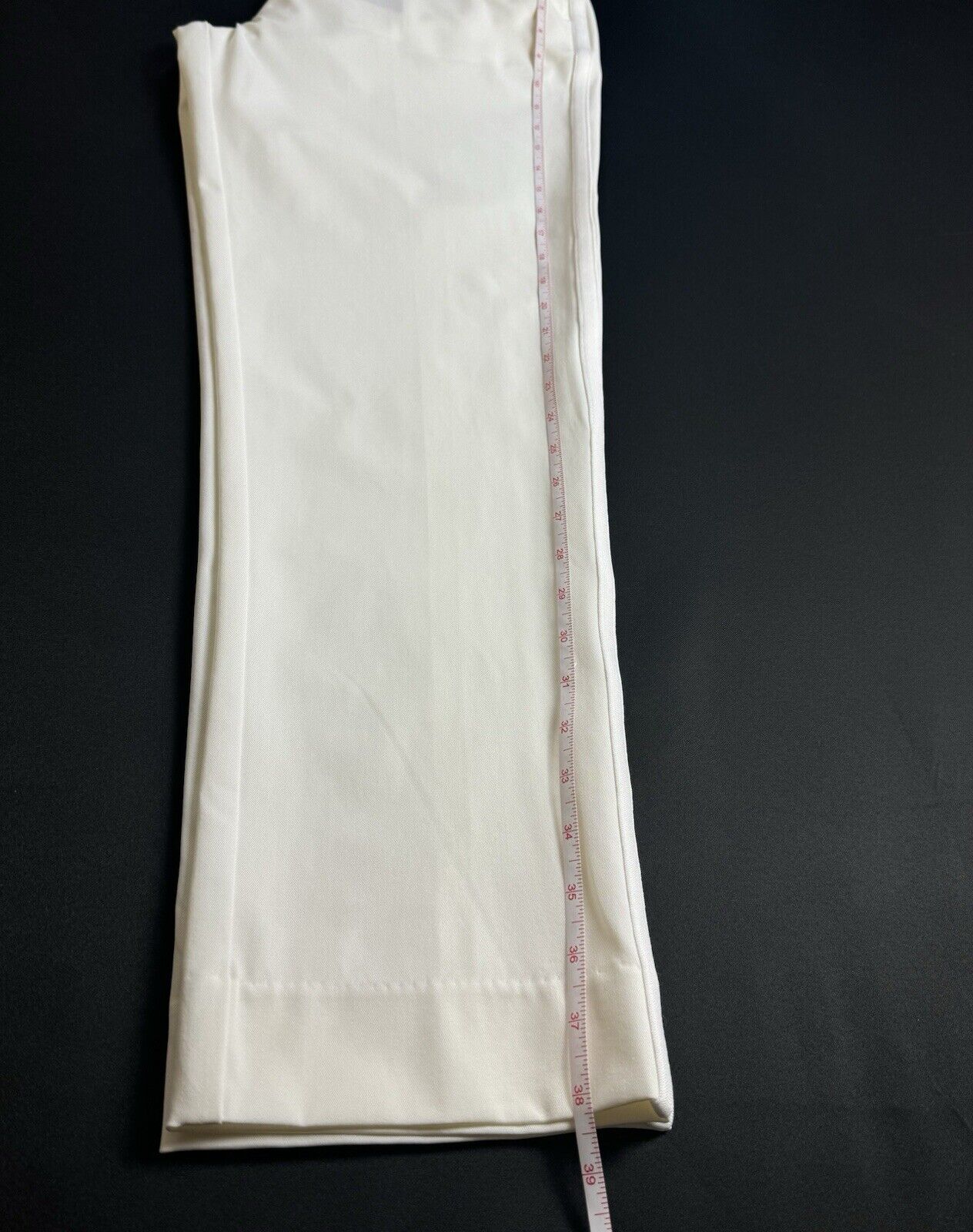 $195 G/Fore Women’s White Golf Pants Sz 10. (B.80)