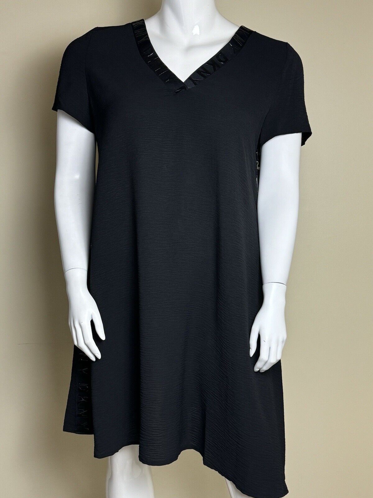 DKNY Women’s Sz XL Black Logo Dress  (B.88)