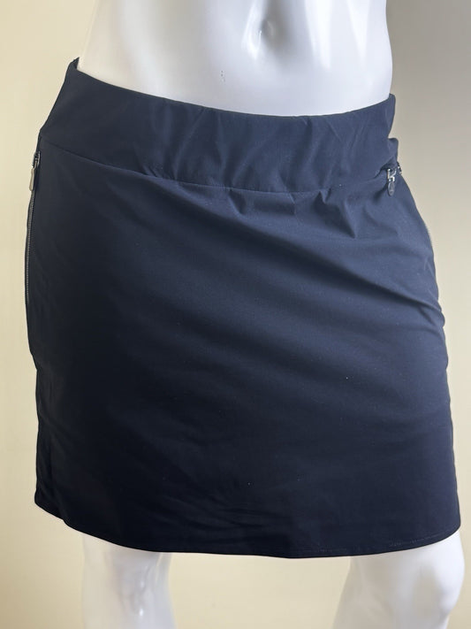 Anatomie Women’s Black Skort Sz L.    (B.160)