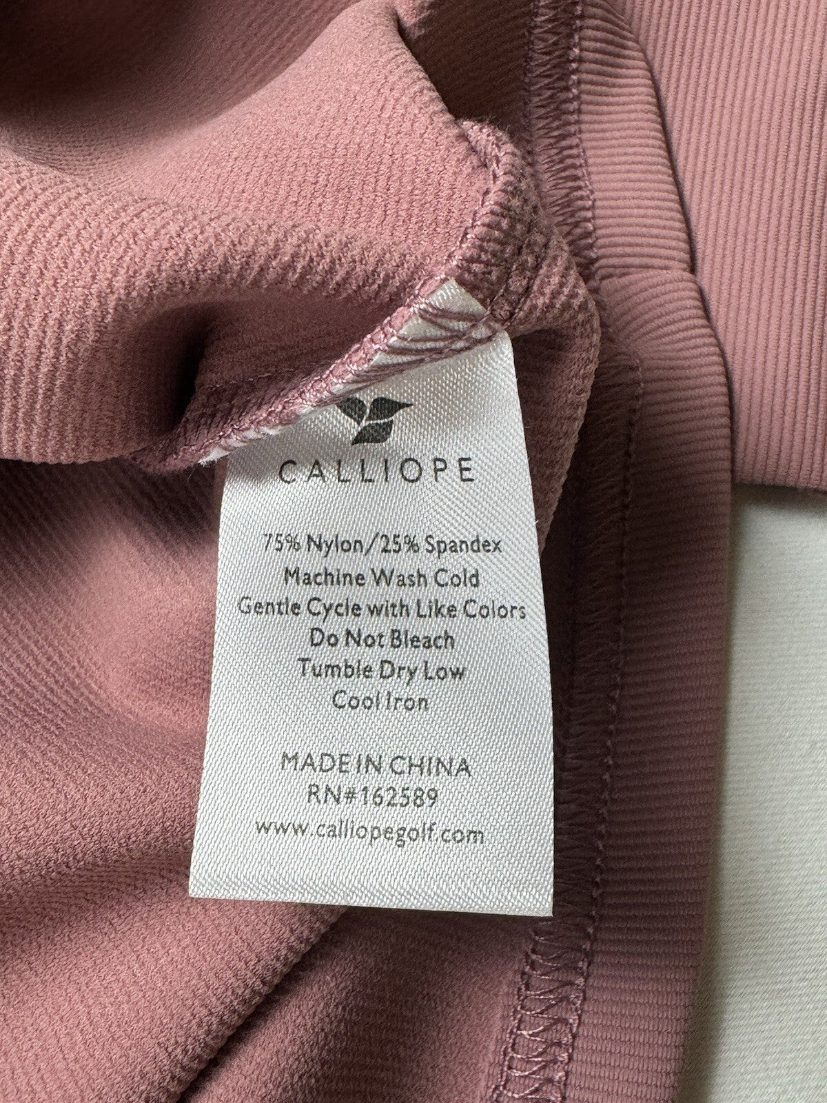 Calliope Women’s Mauve Sweatshirt Size S.    (B.96)