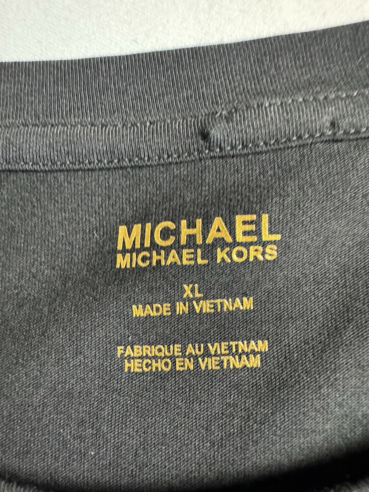 $88 Michael Kors Women’s Shirt Suede Logo Sz XL.  (B.127)