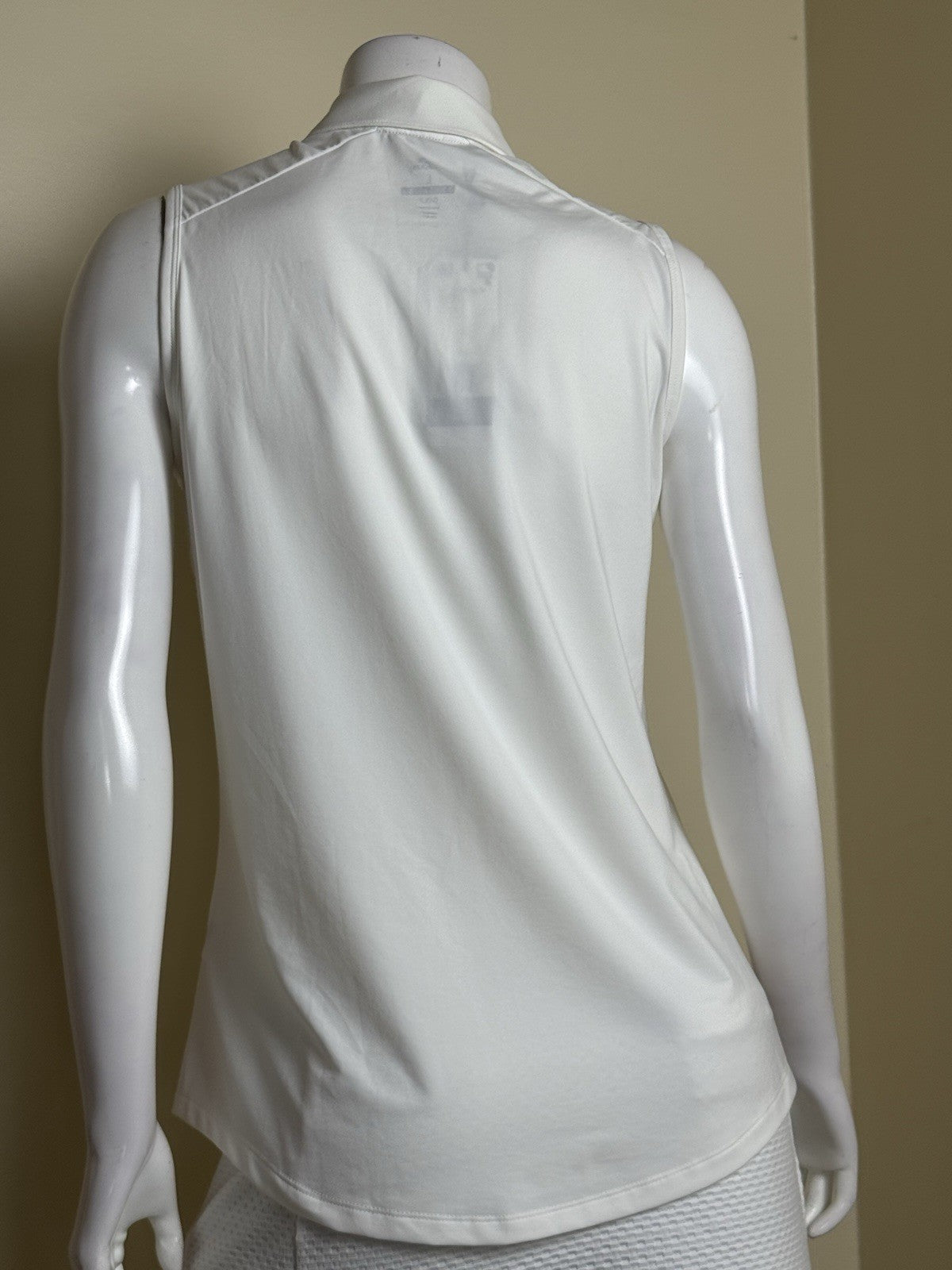 Adidas Women’s Golf Shirt Sz L    (B.174)