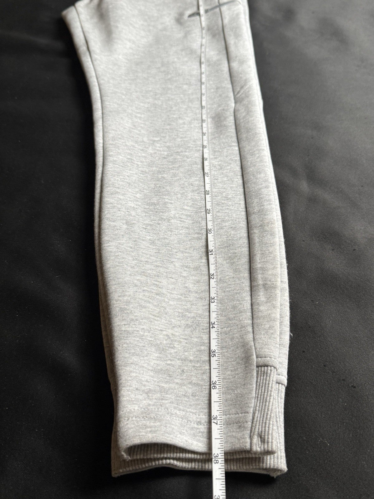 LeverWear Women’s SweatPants Size S.     (B.157)