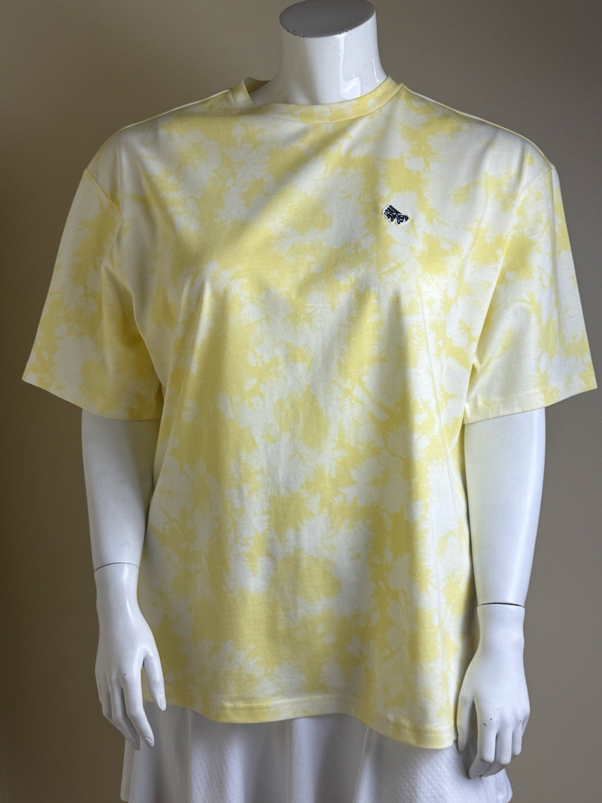ADIDAS Women's Logo Shirt Sz L.     (B.187)