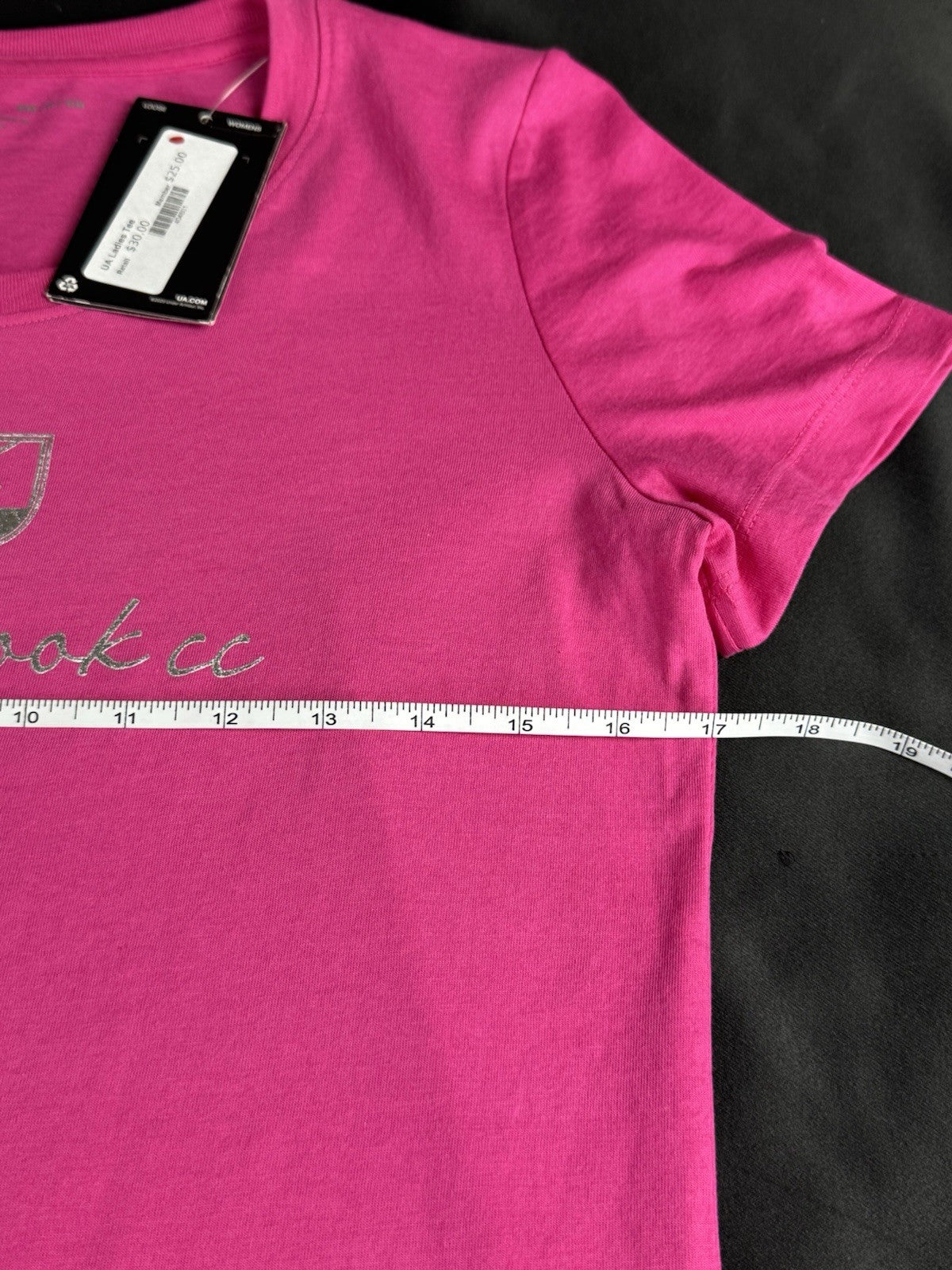 Under Armour Women's Golf Tennis Shirt Sz S.      (B.188)
