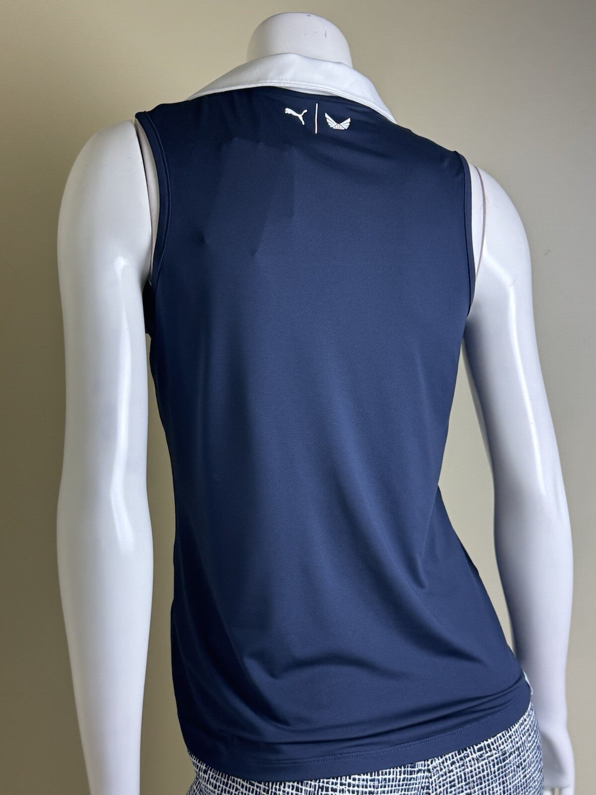 Puma Women’s Golf Shirt Sleeveless Sz S.  (B.142/1)