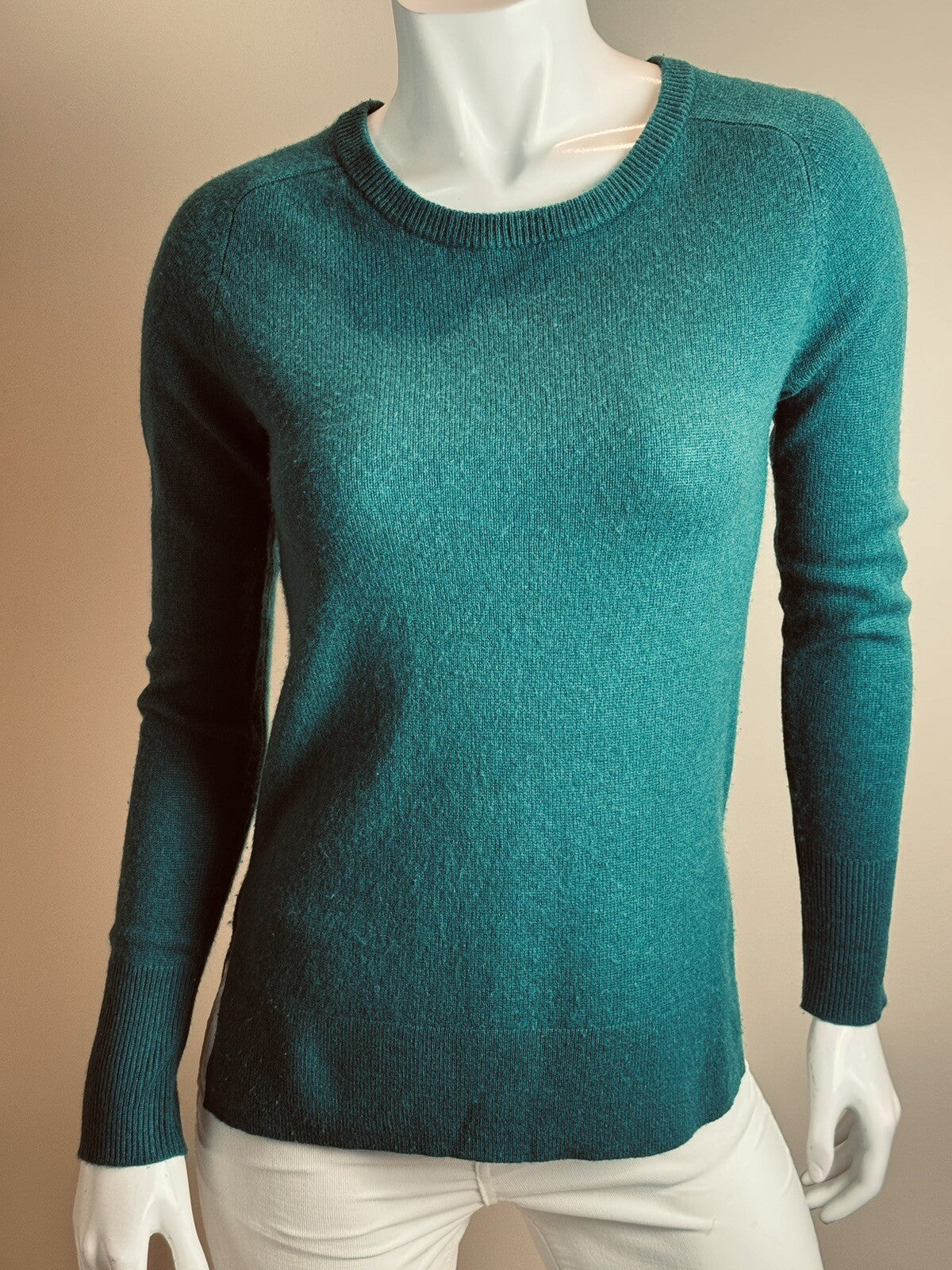 Halogen Crewneck 100% Cashmere Sweater Green Size XS.    (60)