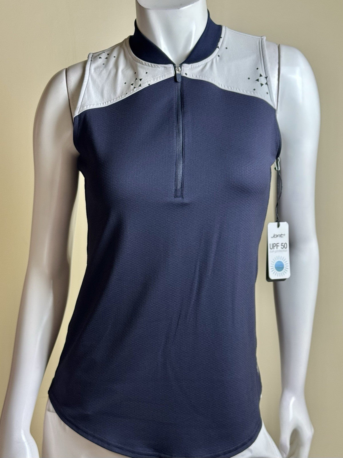 JOFIT Women's Golf Shirt Size S.   (B.182)