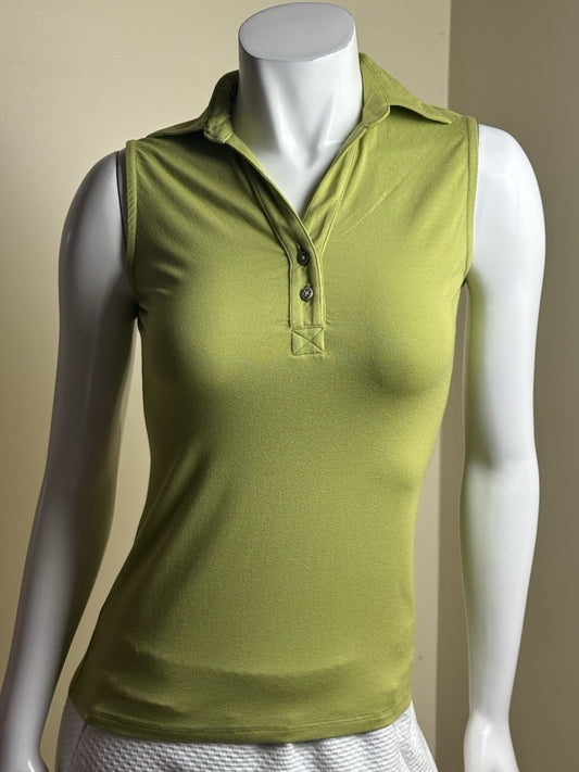 Lizzie Driver Golf Shirt Size XS.   (B.175)