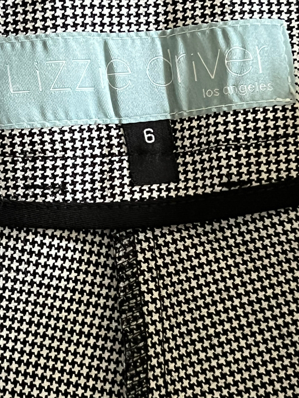 Lizzie Driver Women’s Houndstooth Golf Pants Sz 6 Black White Checks Pattern