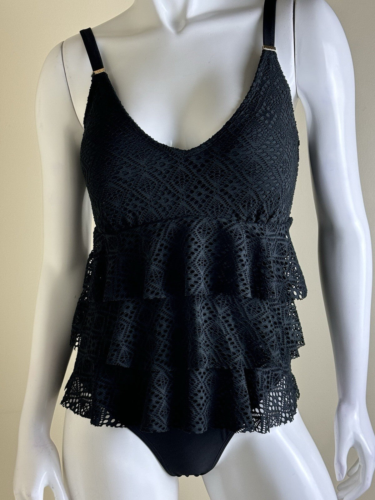 $98 Nicole Miller One Pc Swimsuit Black Crochet Sz M Bathing suit (B.53)