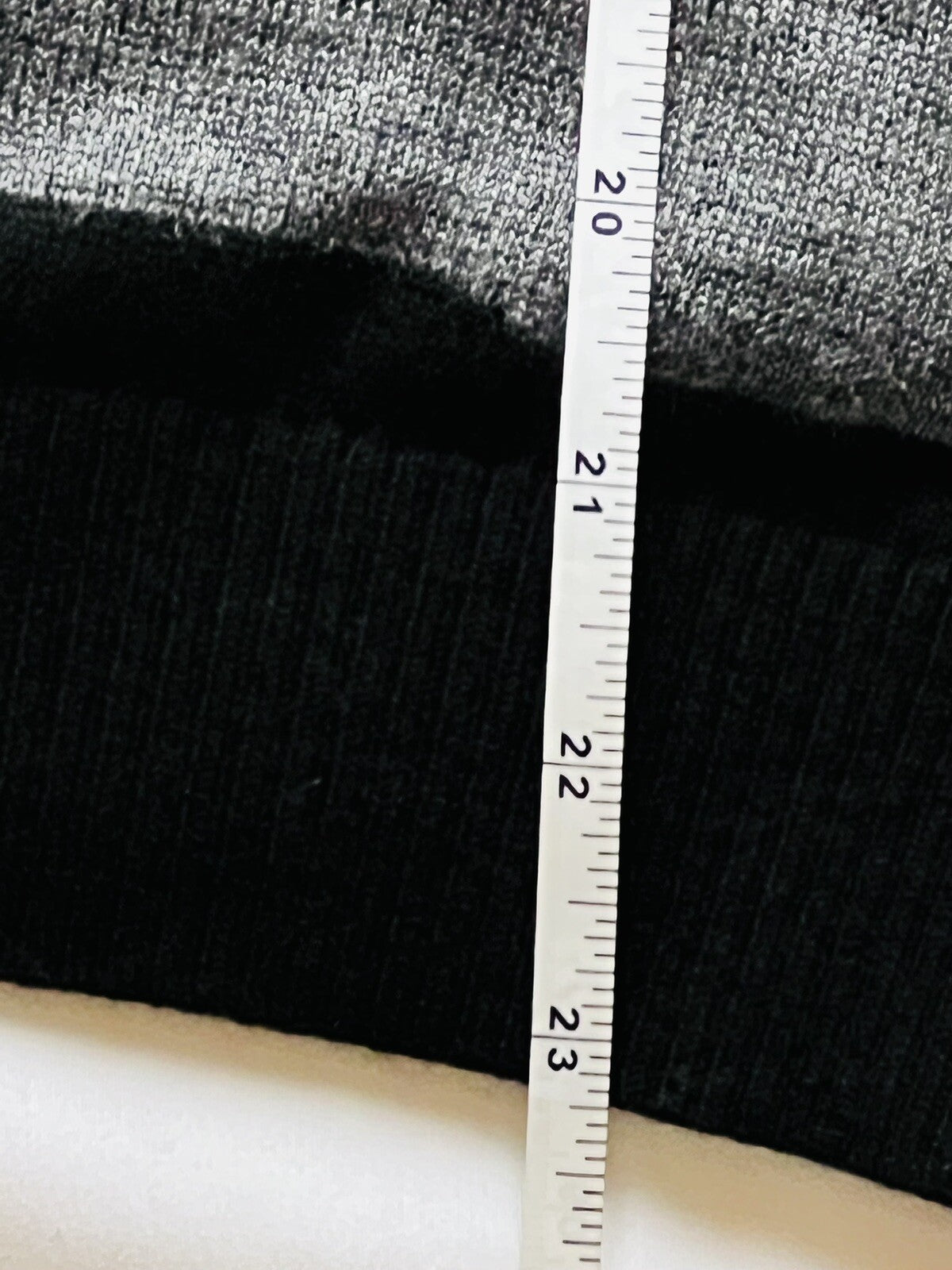 Lija Women's Golf Knit Vest Sleeveless Sz S Black Gray Stripes