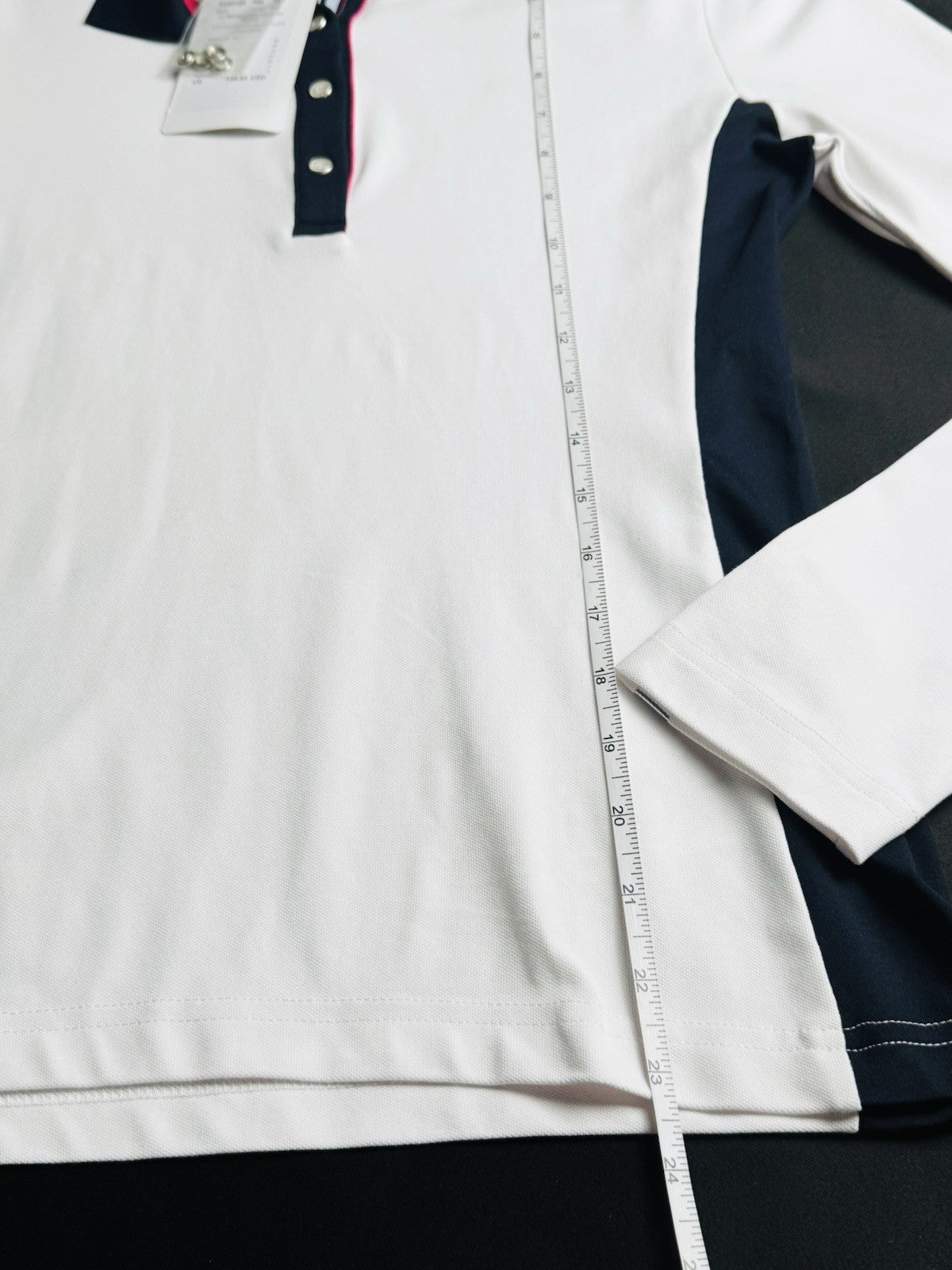 $139 GOLFINO Women's Golf Shirt Long Sleeves Size 6.  (B.189)