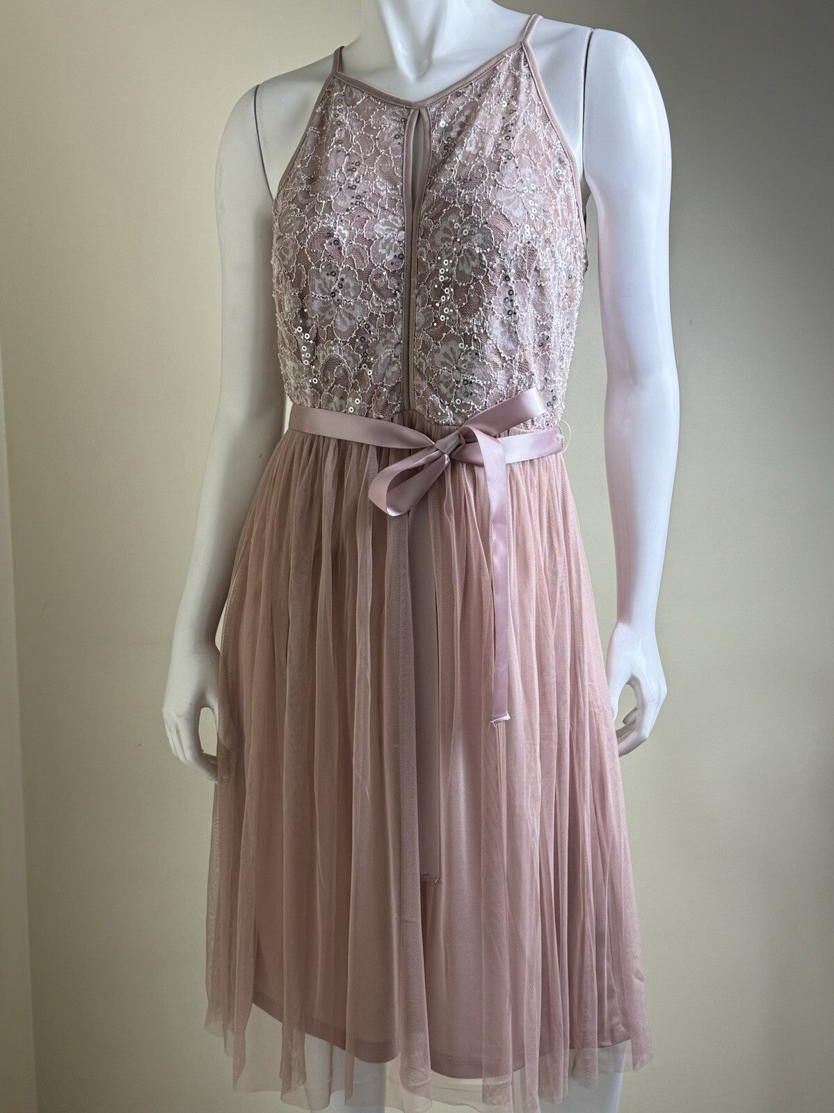 Candalite Women’s Lace Dress  Size M.  (B.115)