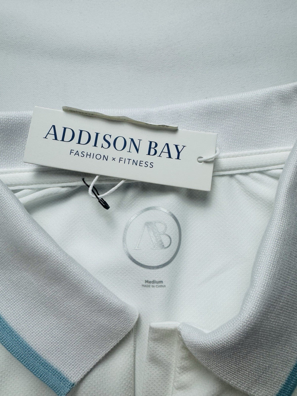 Addison Bay Women’s Golf/Tennis Shirt Sz M      (B.158)